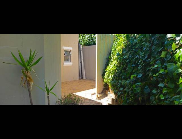 BUSINESS PROPERTY TO RENT IN HIGH CAPE